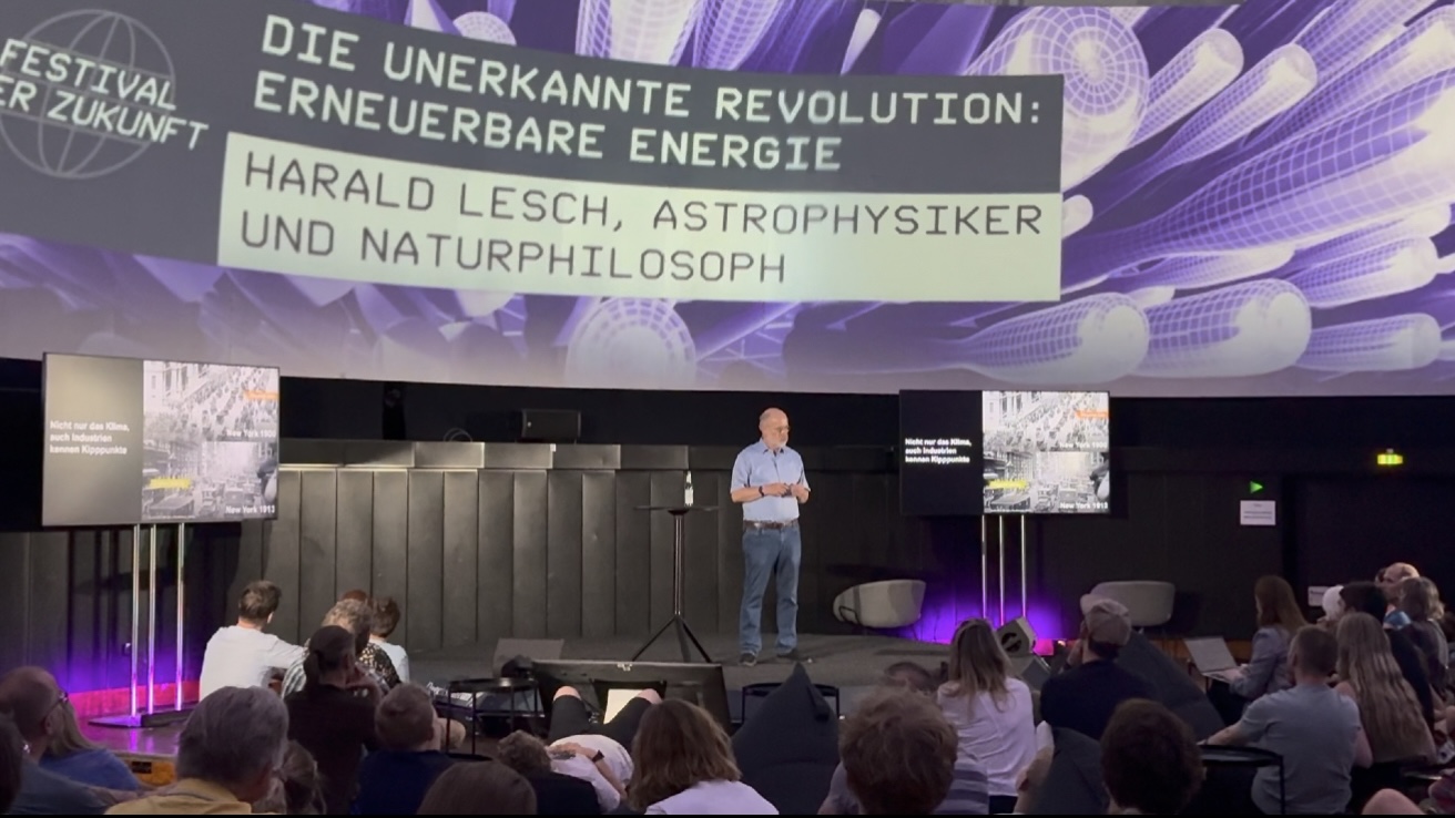 Harald Lesch beim Festival der Zukunft